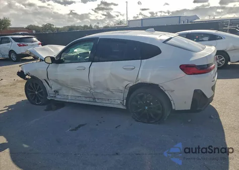 2022 BMW X4 xDrive30I z USA, uszkodzony, nr VIN 5UX33DT0XN9L12609